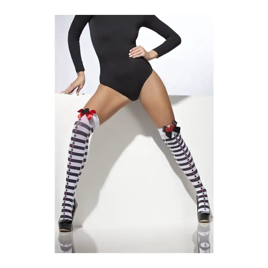 Bas Ligné Jeux De Carte Avec Noeud Papillon 1 Bas Ligné Jeux De Carte Avec Noeud Papillon