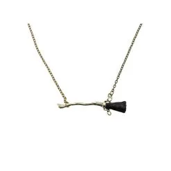 Pendentif Balai De Sorcier Et Collier